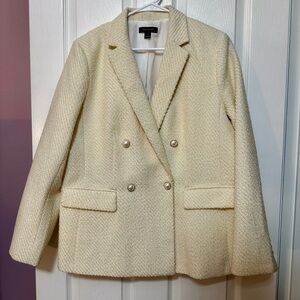 Ann Taylor Size 14 Cream Textured Women's Shacket/Blazer With Pearl Buttons